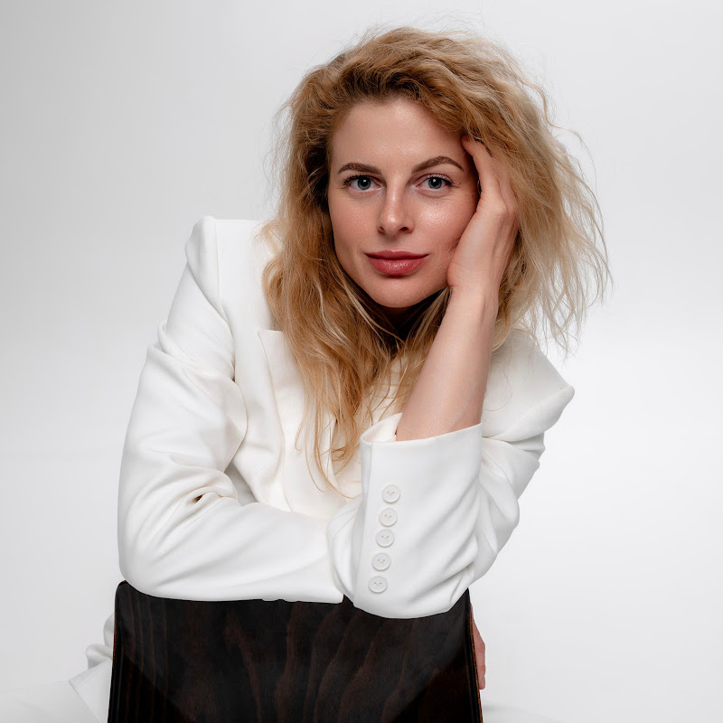 Anastasia Svyrediuk | Holistic Feminine Bodywork