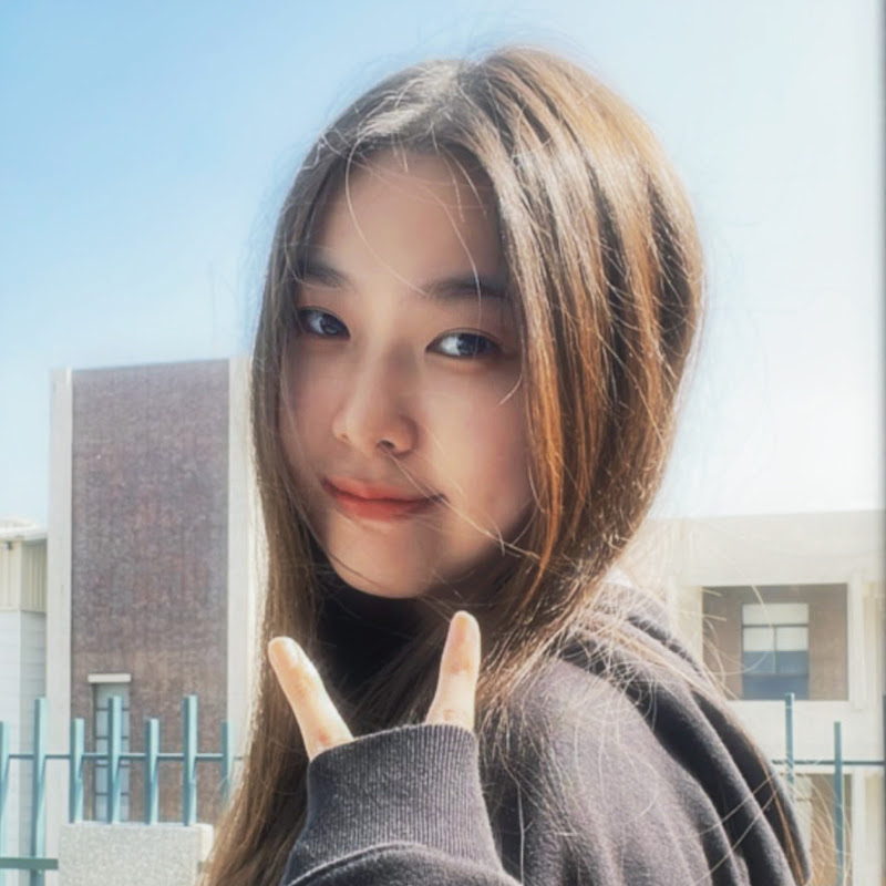 廢物高中生 方方 Logo