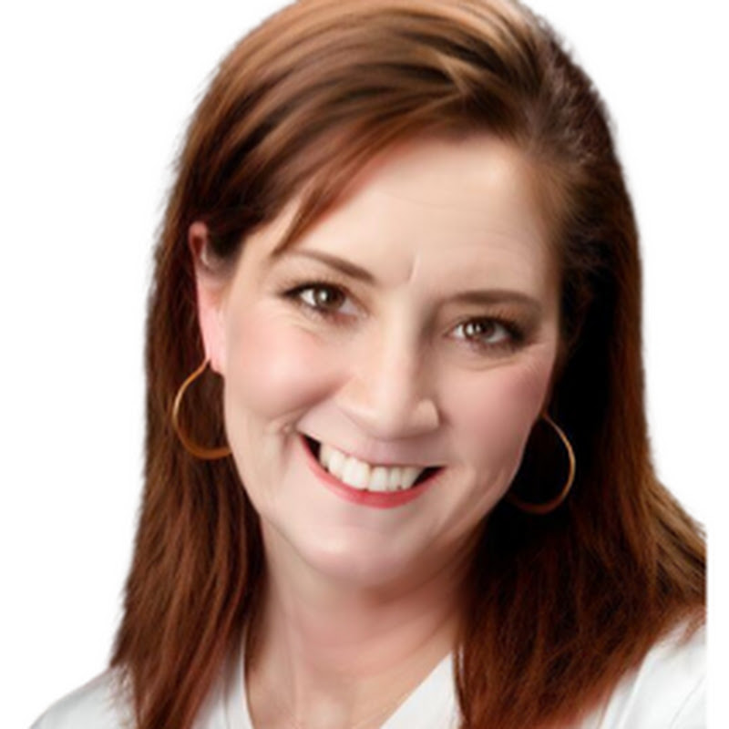 Lisa Contreras REALTOR® for Modern Home TX