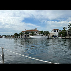 JOSEMI, CHISMEANDO Y VIAJANDO 