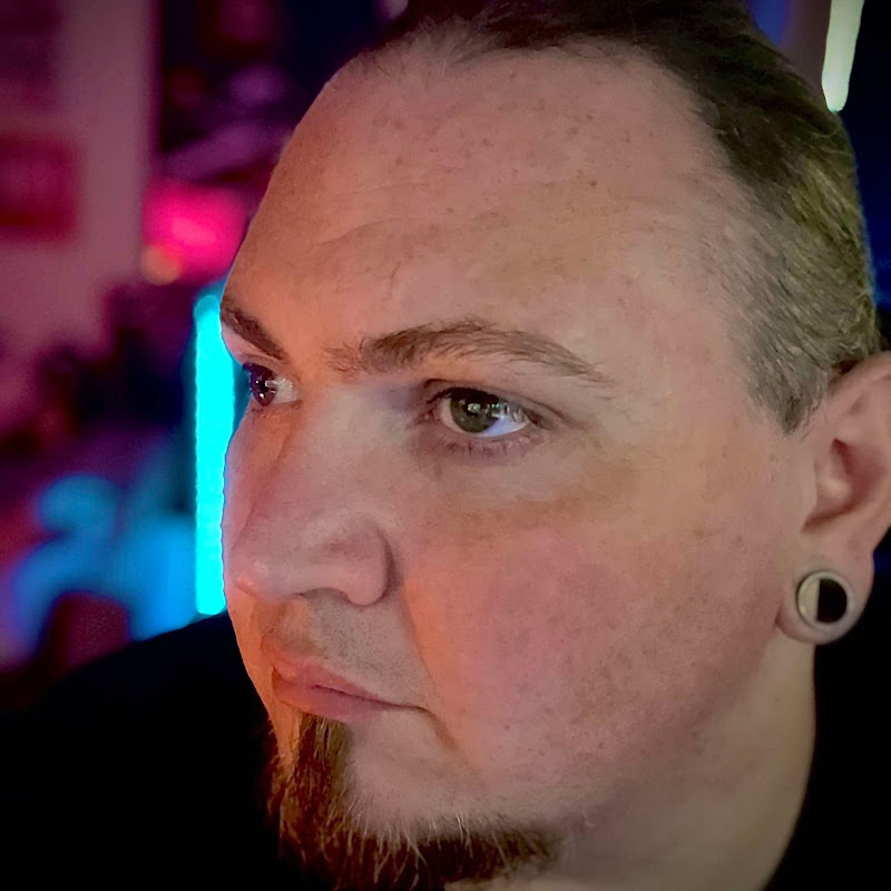 DannyHReacts