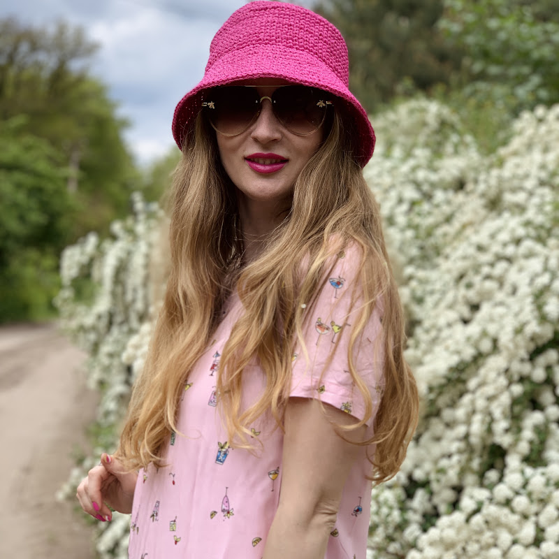 Ver_sia 🇺🇦 Анастасія Вергун Logo