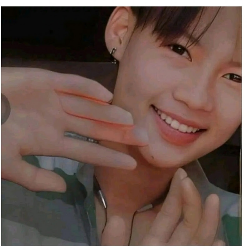 Hire  komedi volog kid — Kids & Family YouTube creator for sponsorships