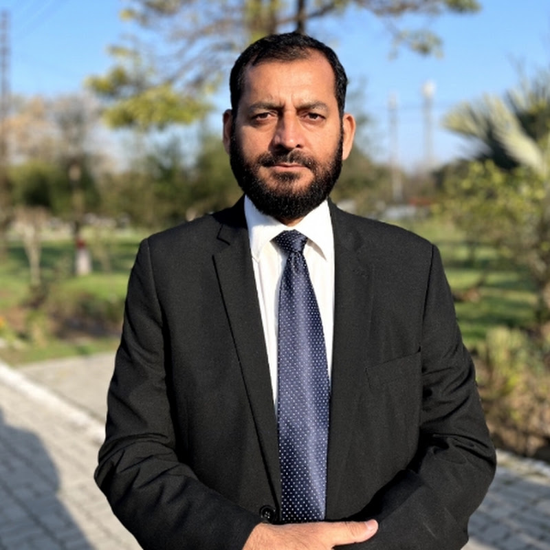 Sir Nadeem Munawar