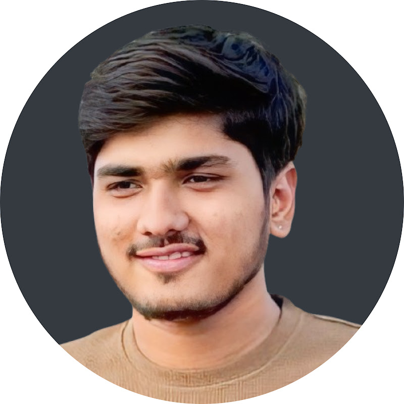 Het Mangukiya - Tech & Business Insights Logo