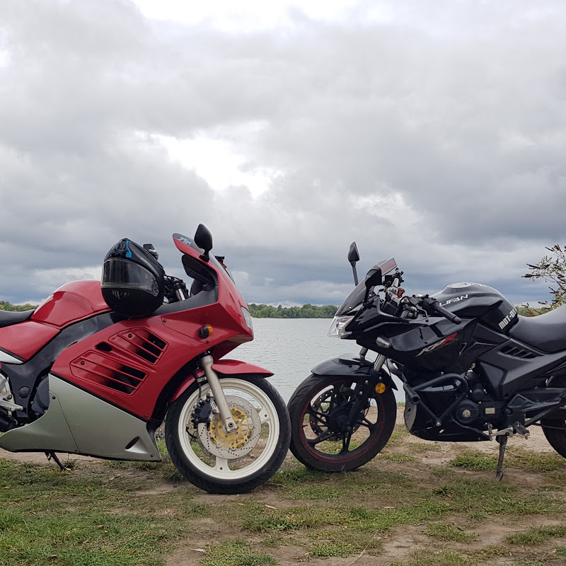 Гараж На Околиці