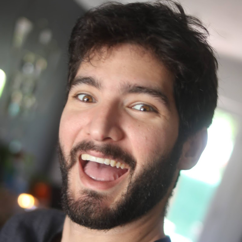 It's Andre Pizarro
