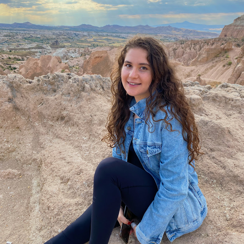 Zeynep Bıyıklı