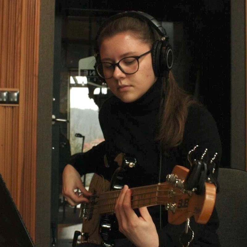 juliaplaysgroove