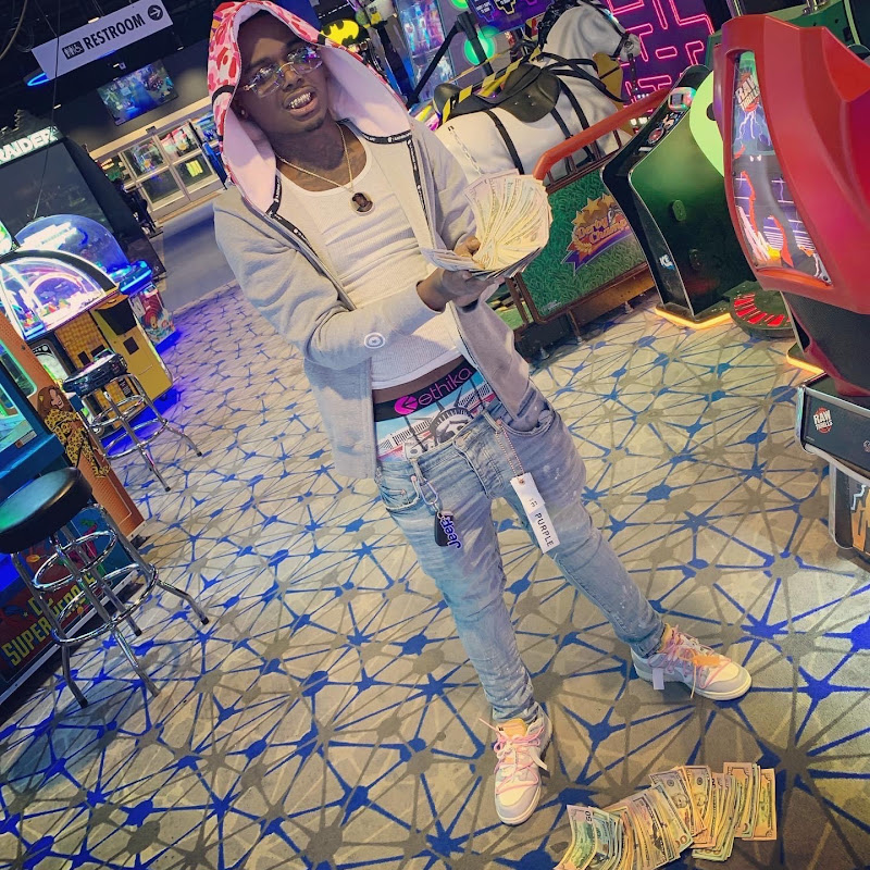 Realstasher.50k @realstasher.50k60 | Thizzler