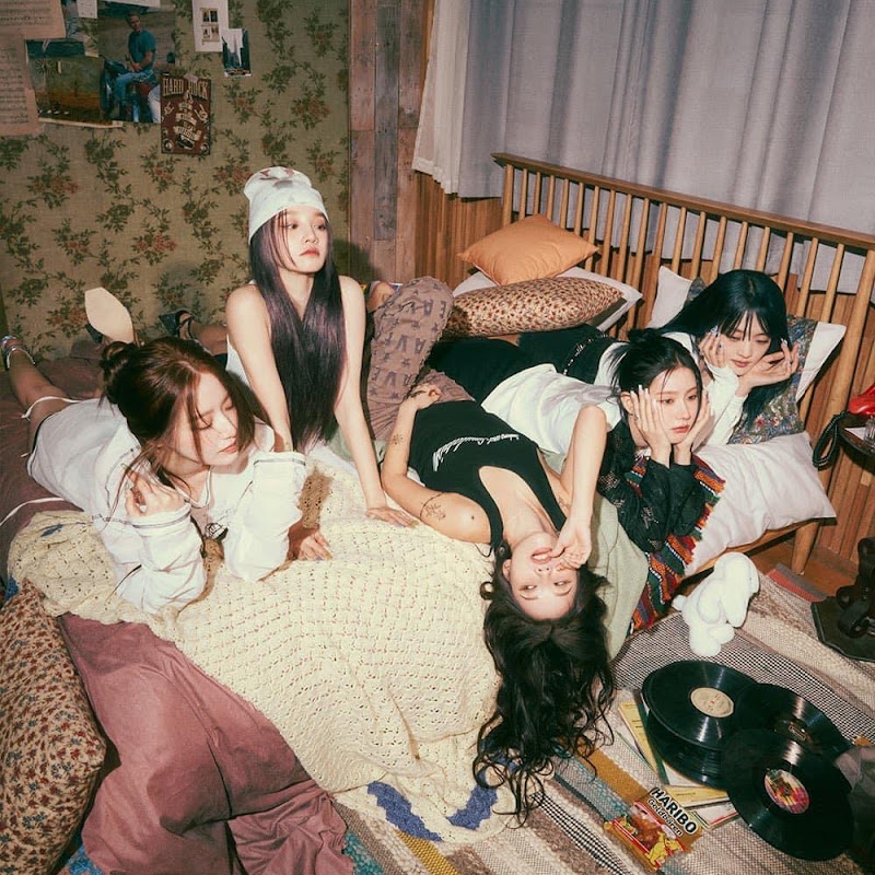 (G)i-DLE (여자)아이들 Family