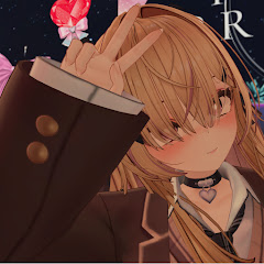 月影　詩音