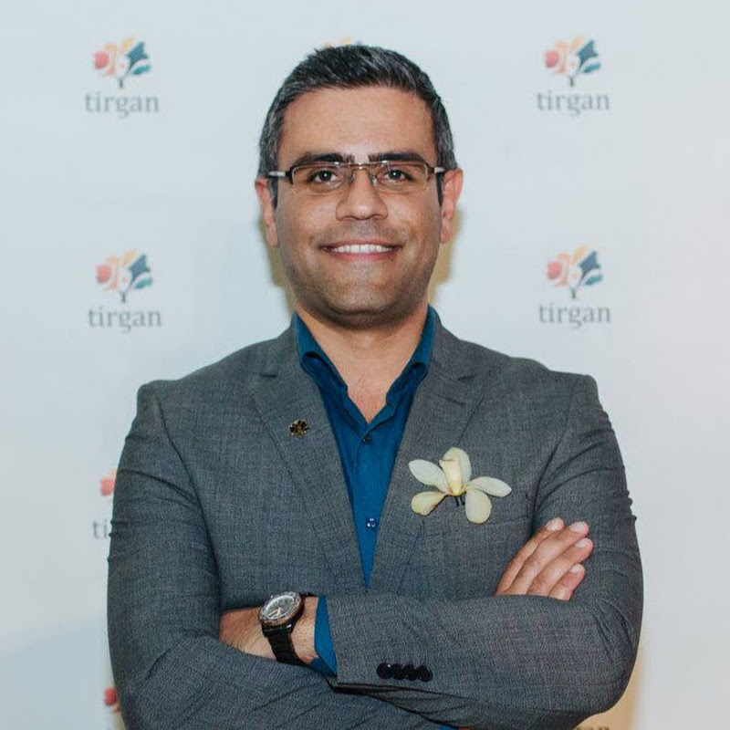 Hosein Amooshahi - Real Estate Broker