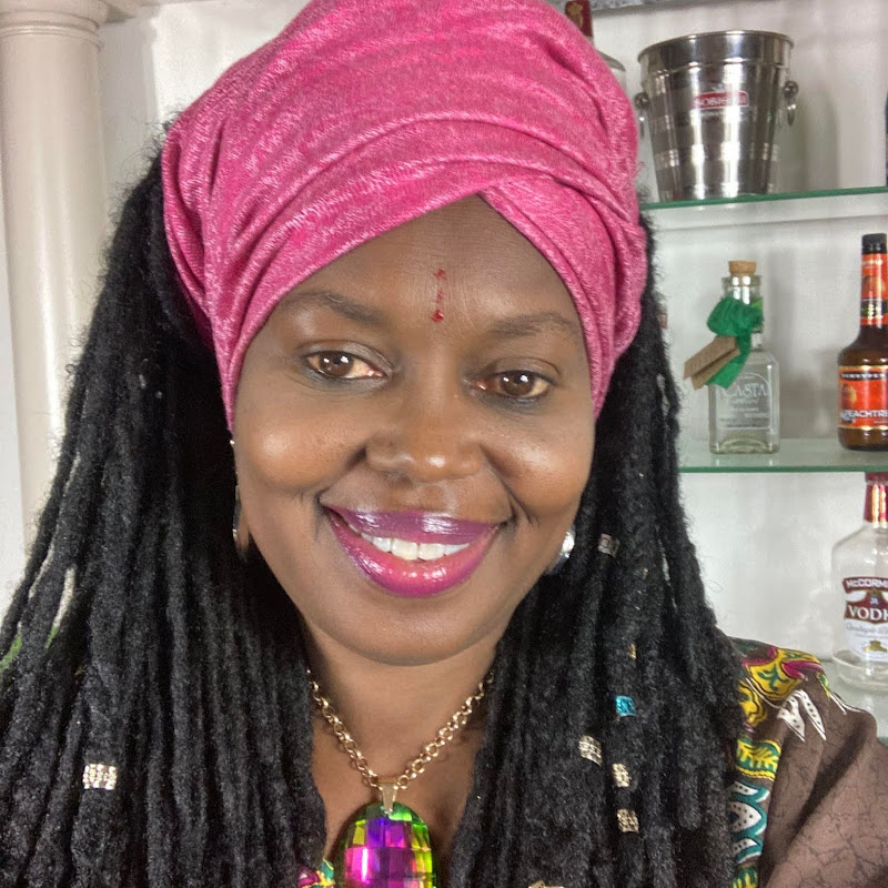 The Original Queen Ahmadiyyah Shakur Show