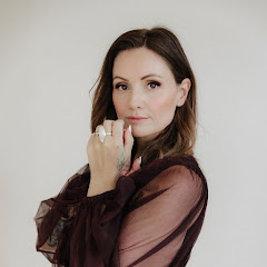Julia Aurelia Tarot & Meditation