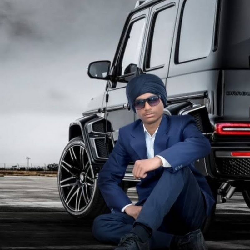 Gaurav Tomar vlogs