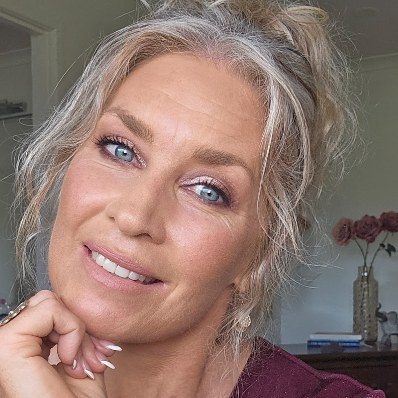 Lauriely Taylor Makeup & Style 