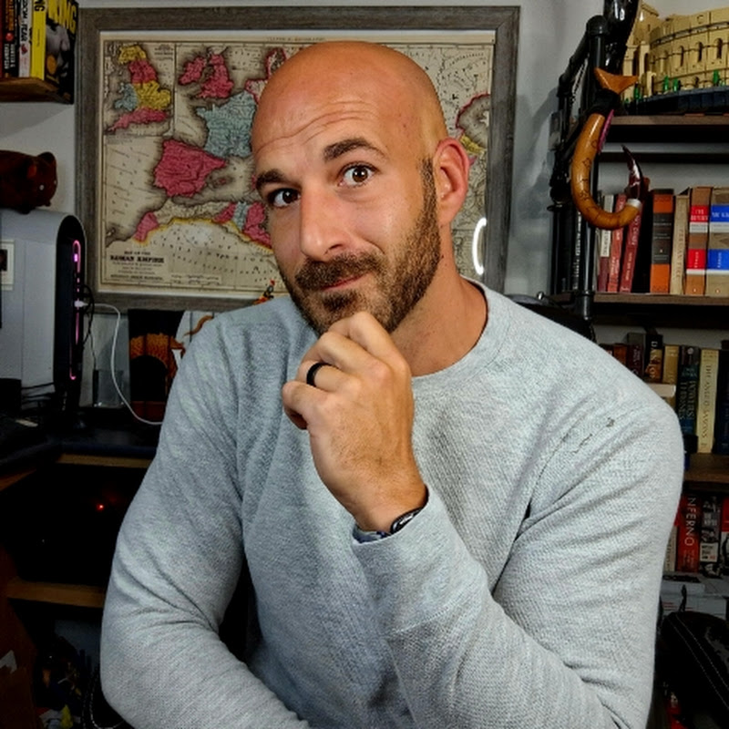 Criticisms of Popular Science Fiction & Fantasy Books  #booktube #fantasybooks #scifibooks