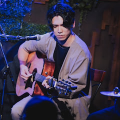 右近輝明(ギターの人)