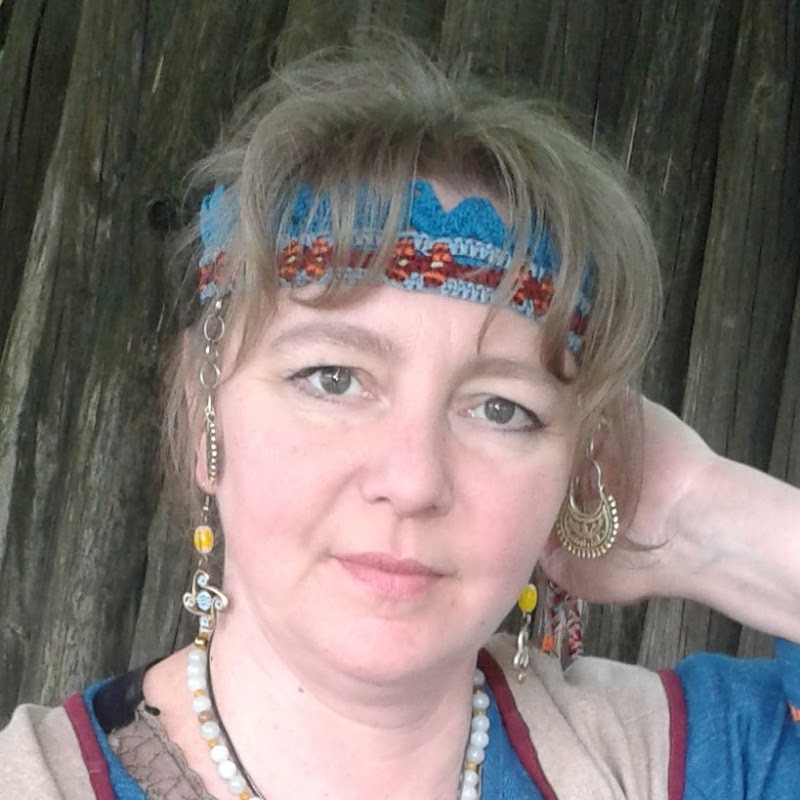 Світлана Біркіна - музичний керівник Logo