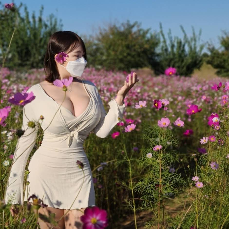 Post from Velvet Tube ベルベットチューブ 벨벳튜브