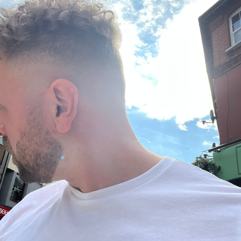 Curls