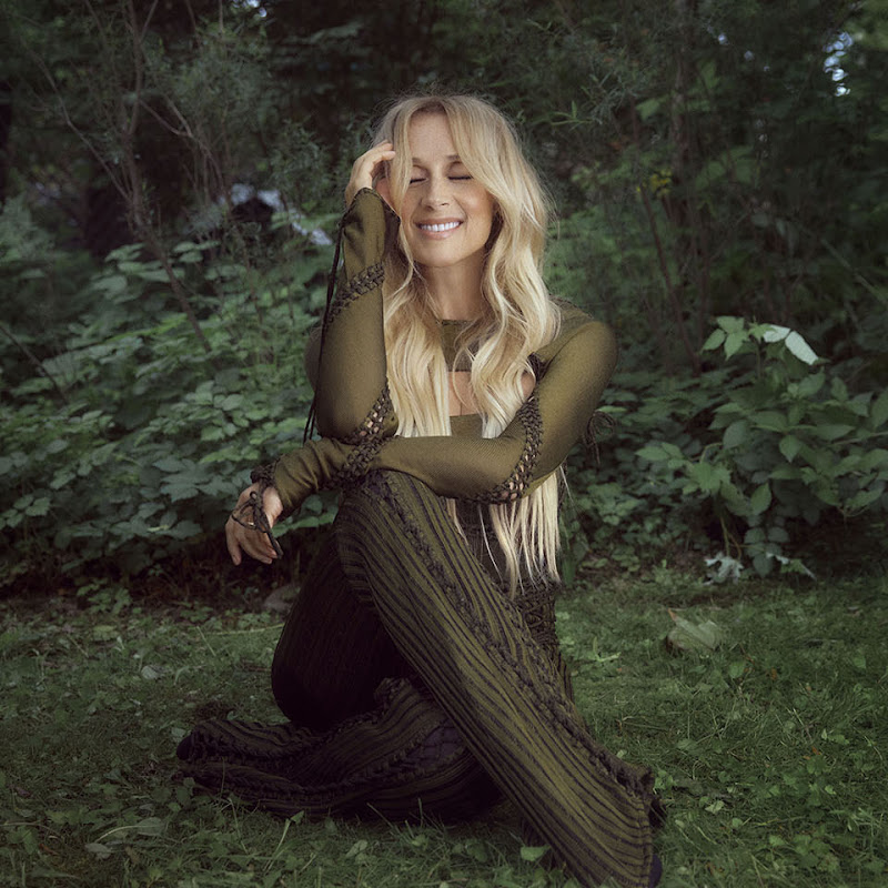 Lara Fabian - Topic
