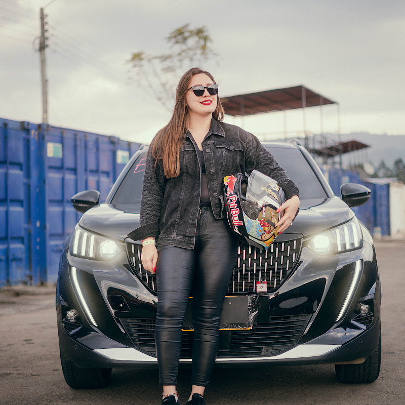 Jessi al Volante