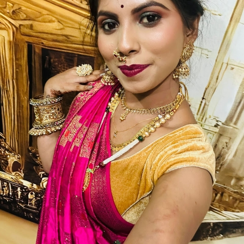Makeup tutorial  and Mehndi artist manu