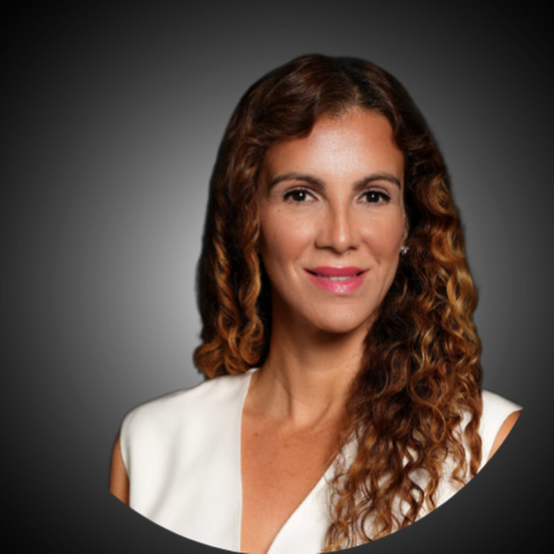 Elizabeth Quintero- Elizabeth Sells Miami