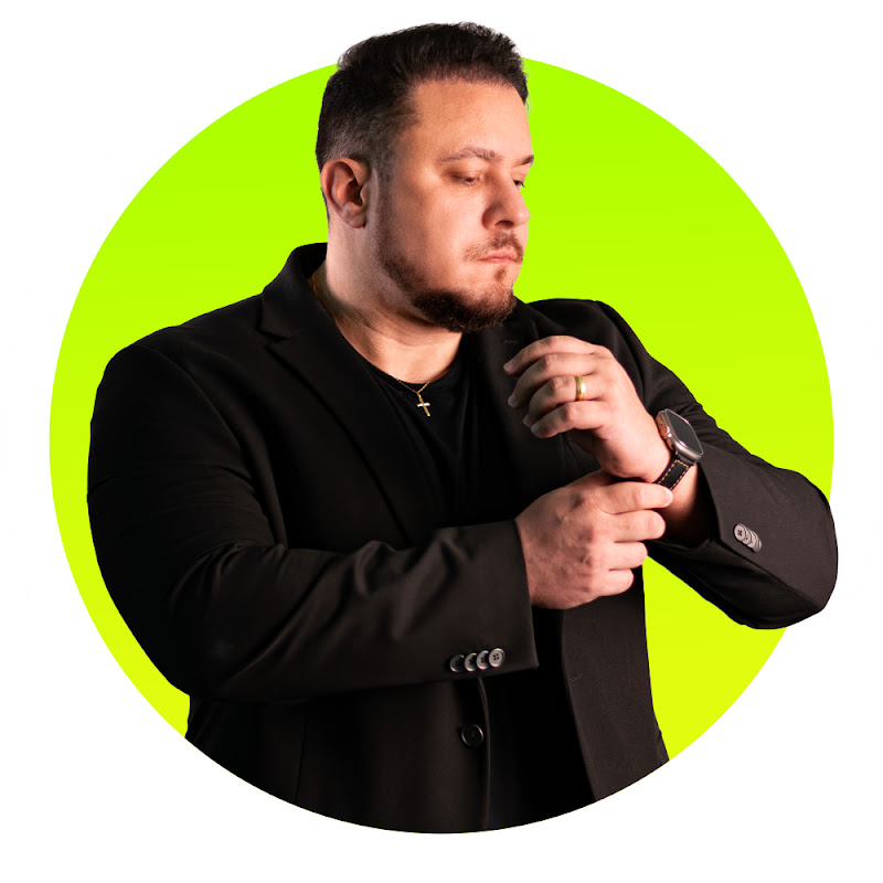 Maicon Pelozio - Marketing, Publicidade e Design