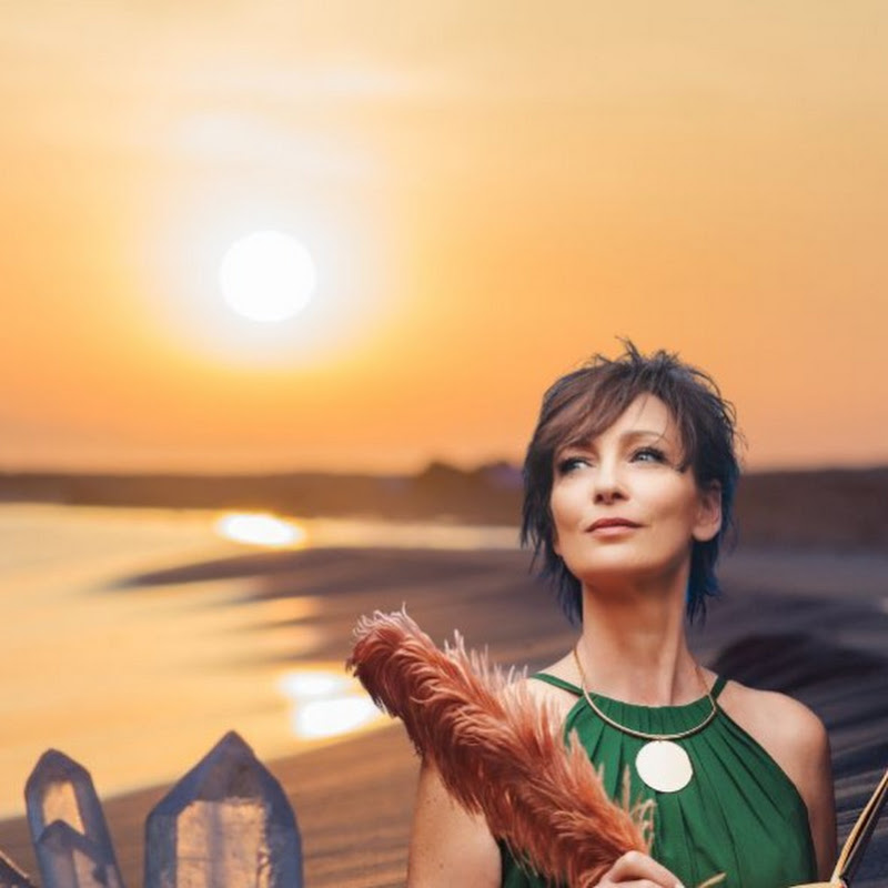 Laure Tirroloni medium 