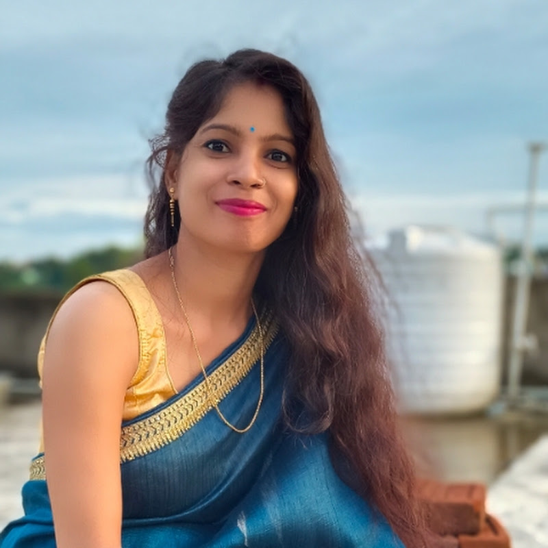 Nupur beauty vlogger