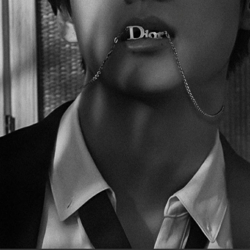 𝘉𝘭𝘰𝘸𝘮𝘺𝘯𝘪𝘨𝘩𝘵★