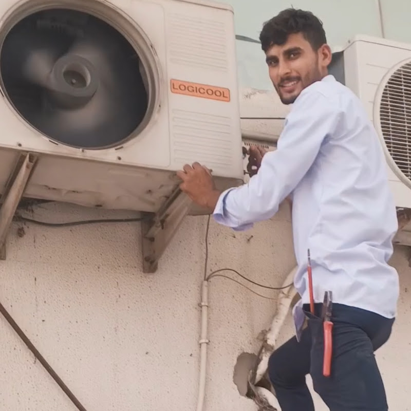 Hire High tech engineers jaipur  — Robotics & Engineering YouTube creator for sponsorships