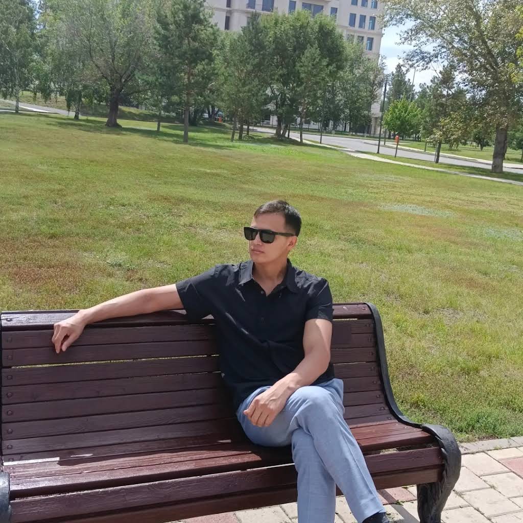 Ересектер үшін аналарды қараңыз