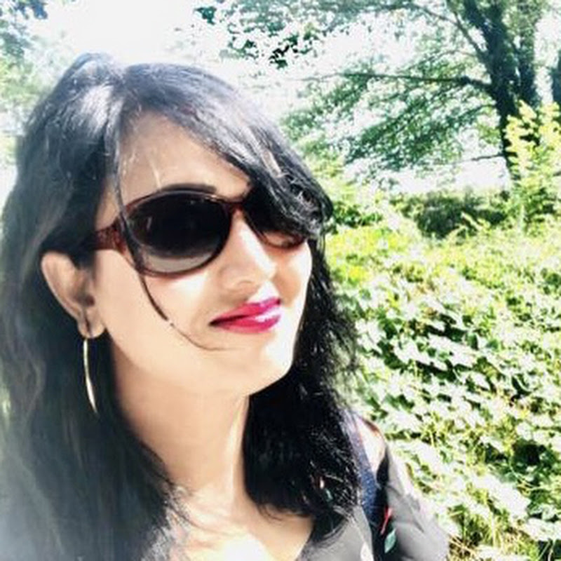 Himanshi in germany channel avatar