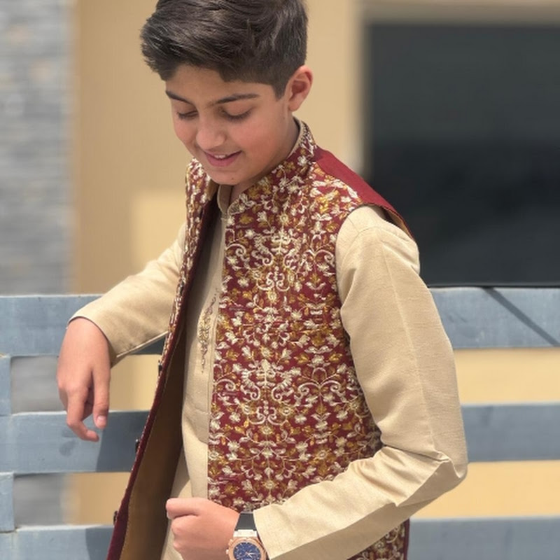 Mustafa vlogs 