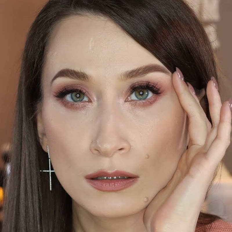 Ксения Вебер Logo