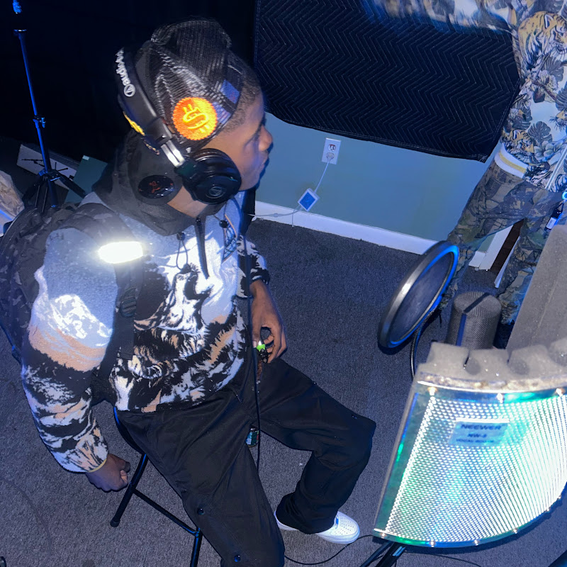 Hire SRT OhLittlePway  — Music & Audio YouTube creator for sponsorships