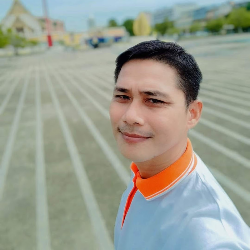 บ่าวร้อยเกินแฟนเพจ