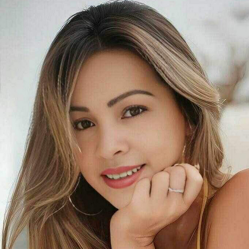 The Shining Filipina