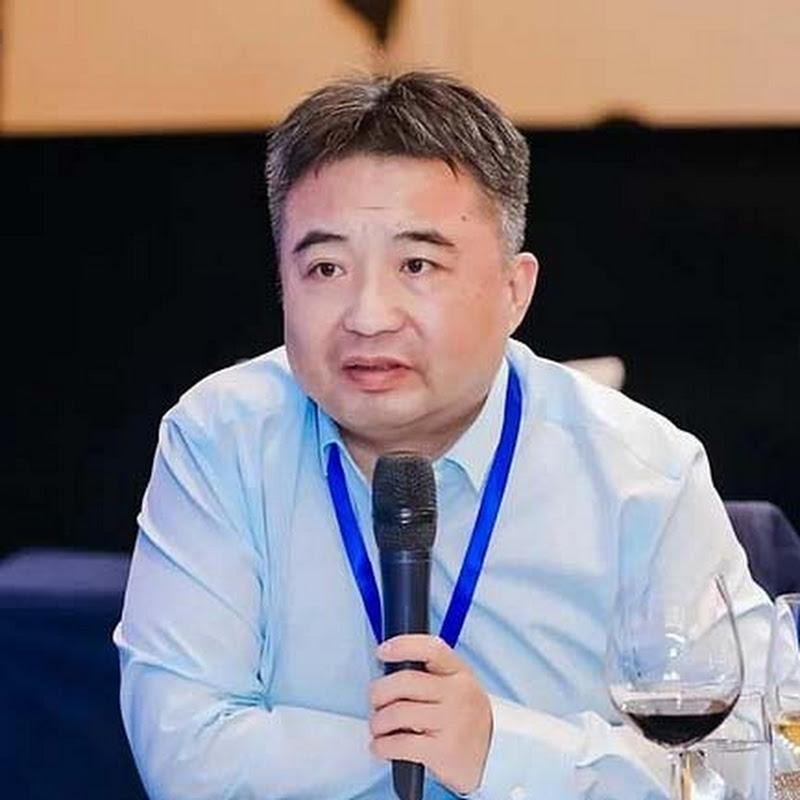 翟山鹰视界—翟山鹰最新消息 Logo