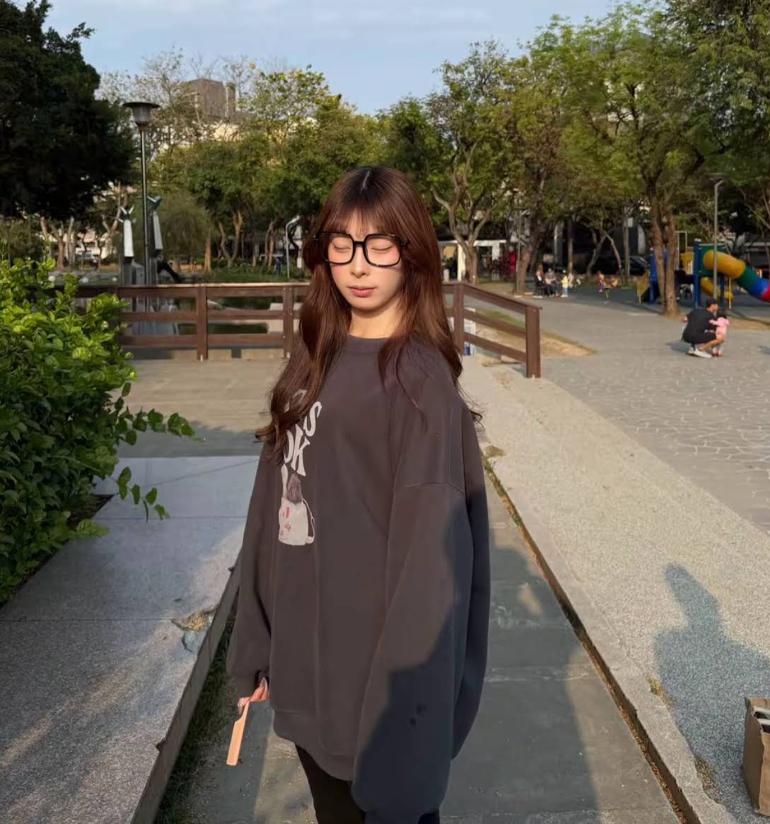 Post from 𝓜𝓲𝓪 - YouTube