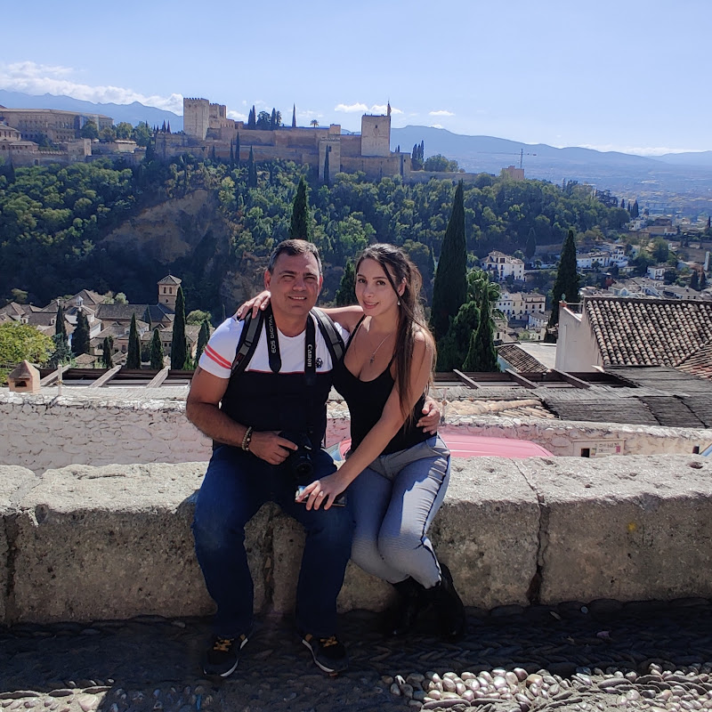 Viajes de Tony y Mariana