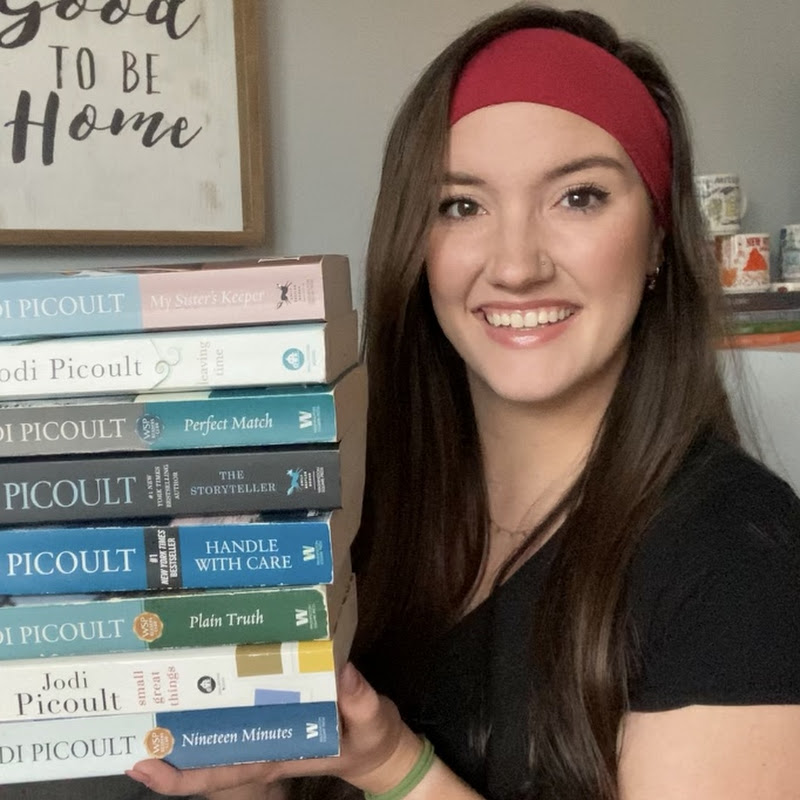 Layna's Bookshelf