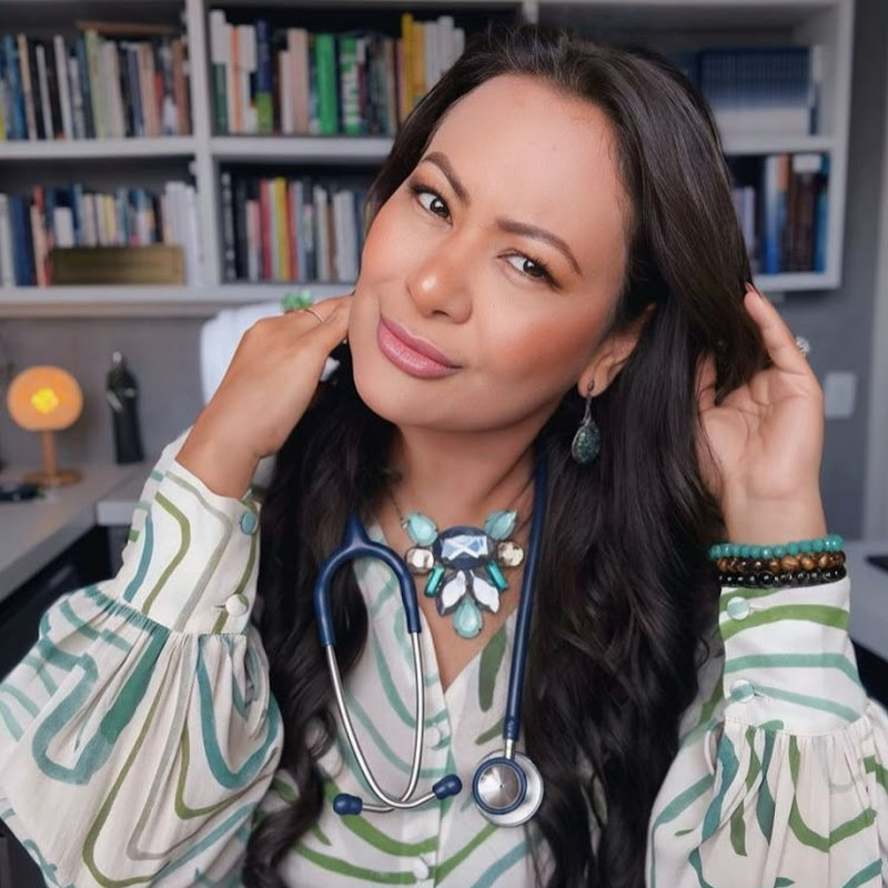 Dra. Cláudia Benevides