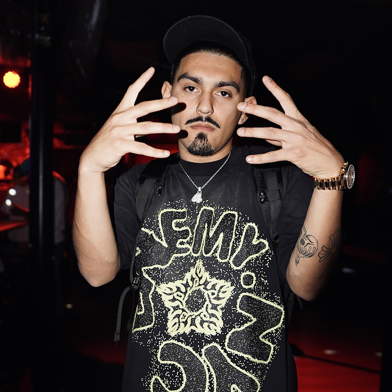 ItzYaBoiiJaime @itzyaboiijaime | Thizzler