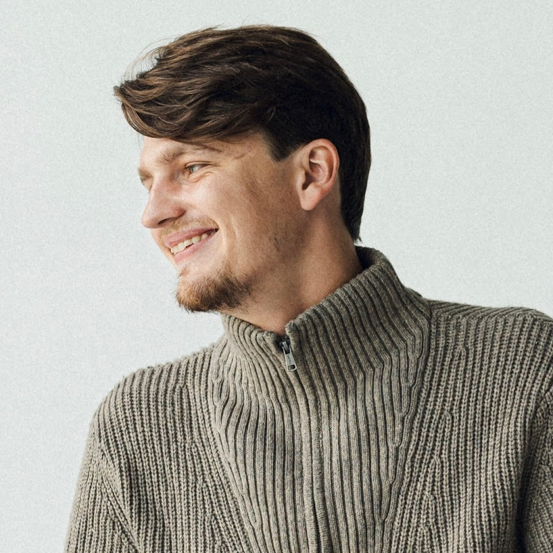 Никита Линейцев Logo