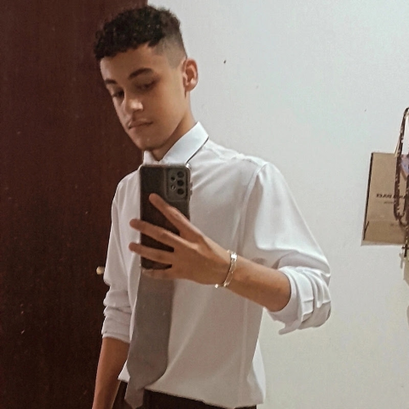 DAVID REY 🎮🧩